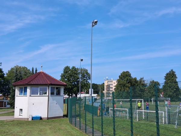 Stadion Miejski w Kamieniu Pomorskim boczne boisko - Kamień Pomorski