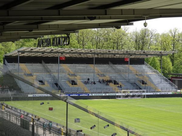 ehemalige Osttribüne