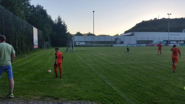 Sportplatz Gewerbegebiet - Lennestadt-Trockenbrück