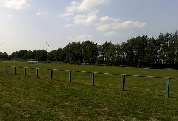 Sportanlage Weißer Moorweg B-Platz - Hassendorf