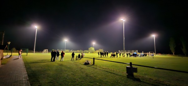Sport- und Gemeindezentrum Beiersdorf Platz 2 - Beiersdorf-Freudenberg