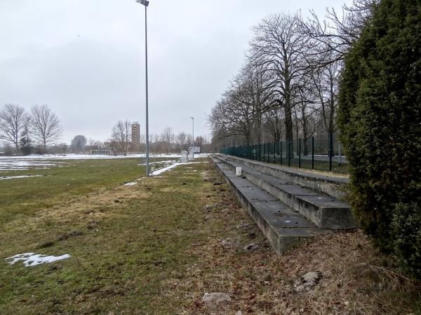 Friedrich-Ludwig-Jahn-Sportpark Platz 2 - Rostock-Warnemünde