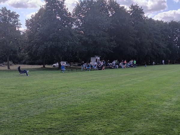 Sportplatz am Mittelweg - Holthusen