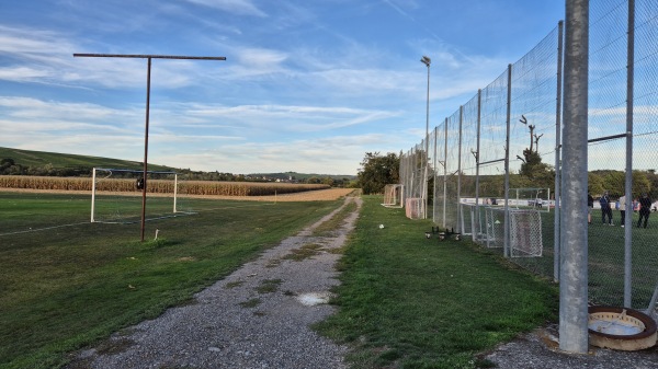 Sportanlage Untereisenheim Platz 2 - Eisenheim-Untereisenheim