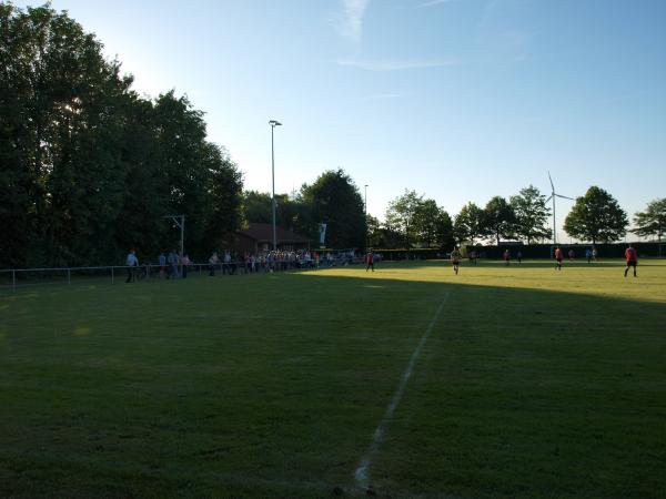 Sportplatz am Maibaum - Büren/Westfalen-Weiberg