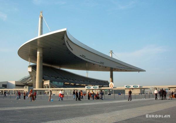 Atatürk Olimpiyat Stadyumu - İstanbul