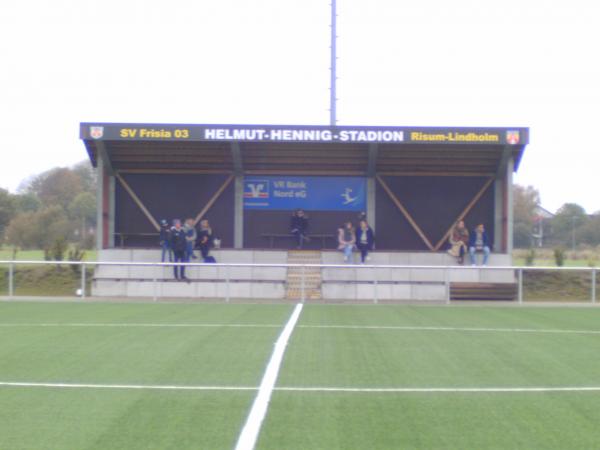 Helmut-Hennig-Stadion - Risum-Lindholm