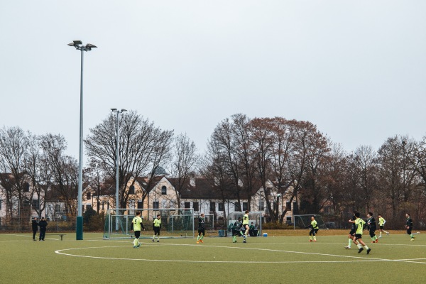 Bezirkssportanlage Kronwinkler Straße Platz 2 - München-Aubing