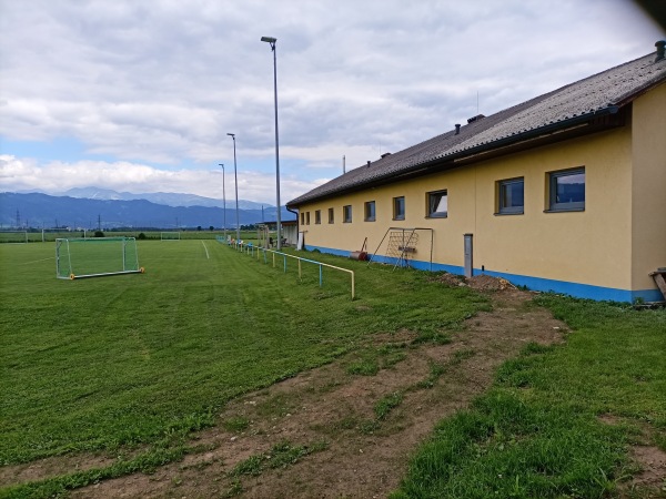 Sportplatz Weißkirchen Nebenplatz - Weißkirchen in Steiermark