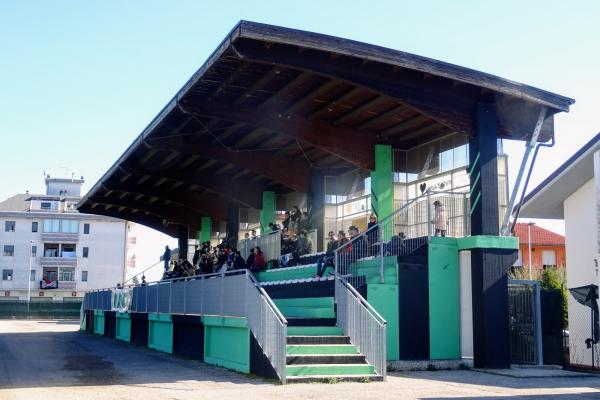 Stadio Comunale di Castelnuovo Vomano - Castelnuovo Vomano di Castellalto