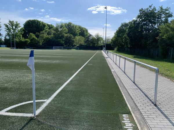 Sportzentrum Unterrieden beim Glaspalast Platz 2 - Sindelfingen