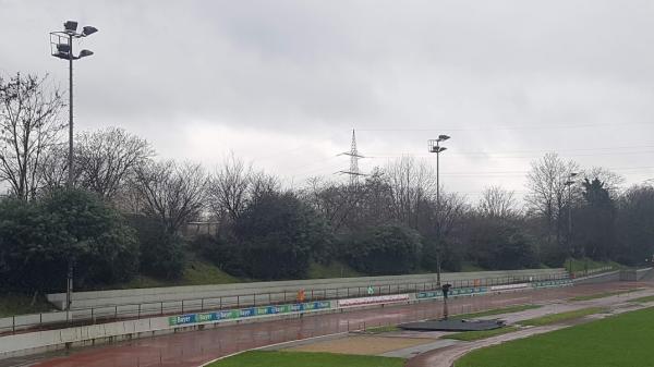 Fritz-Jacobi-Sportanlage - Leverkusen-Manfort