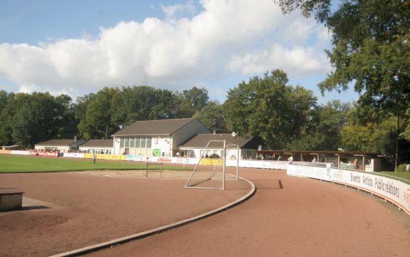 Sportzentrum Hiesfeld / Stadion Am Freibad  - Dinslaken-Hiesfeld