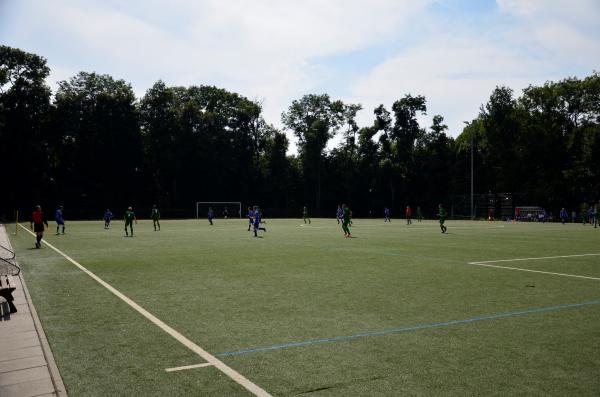 Sportplatz des Gymnasiums Rudolf-Hildebrand-Schule - Markkleeberg