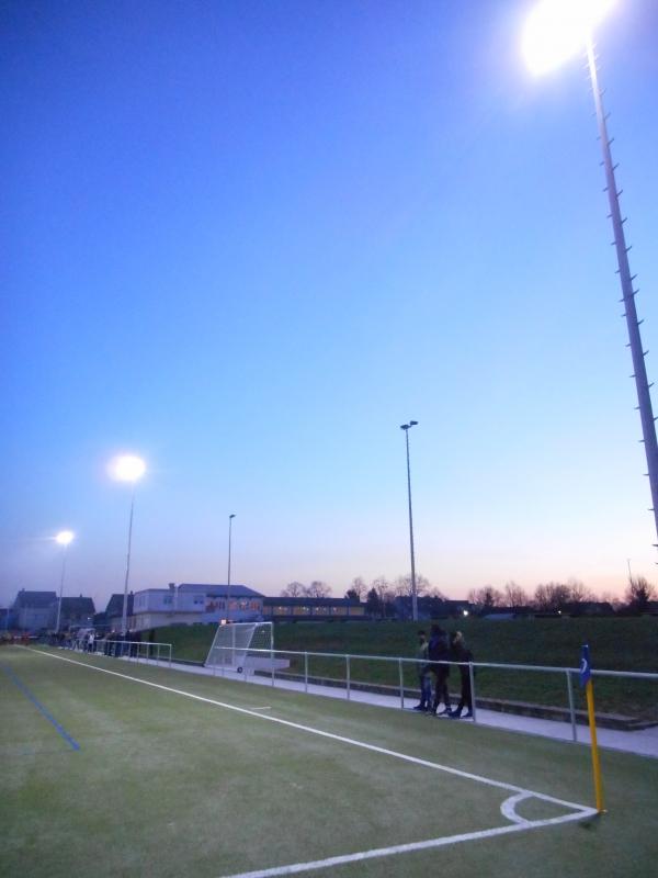 Sportzentrum Jahnstraße Platz 2 - Plankstadt