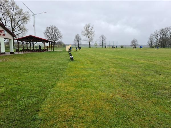 Boisko w Lubanice - Lubanice