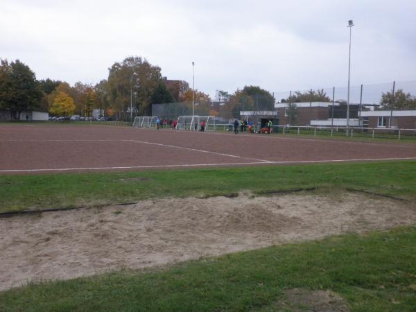 Sportplatz Lichtenauer Weg - Hamburg-Eißendorf