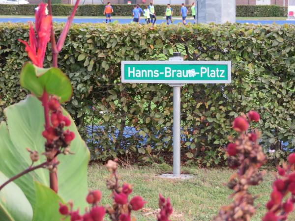 Hanns-Braun-Platz - Berlin-Westend