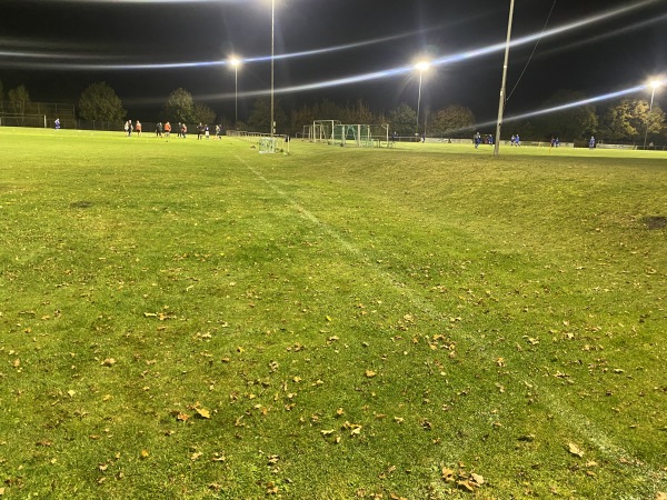 Sportplatz Schmalfeld B - Schmalfeld