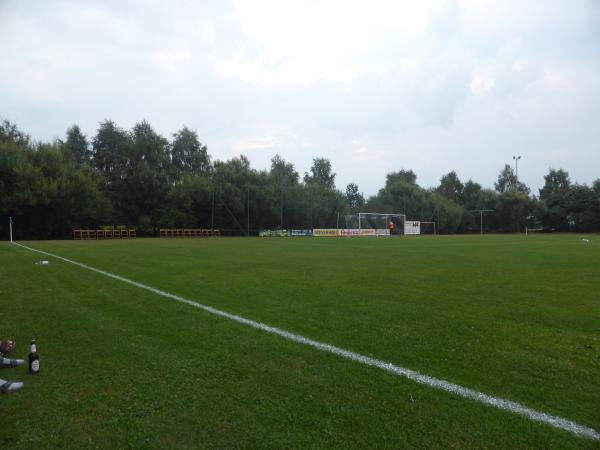 Platz am Vereinsheim - Vollersode-Bornreihe