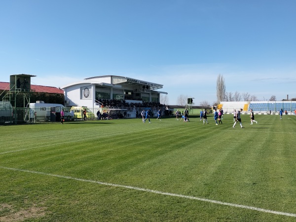 Stadiumi Laçi - Laçi