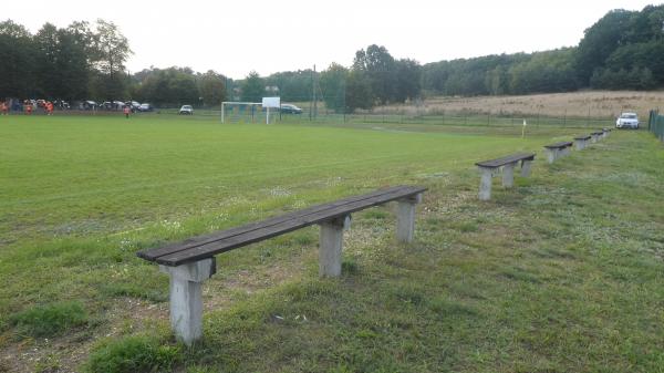 Boisko w Budachowie - Budachów-Kolonia