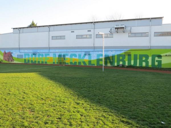 Stadion an der Mühle - Dorf Mecklenburg