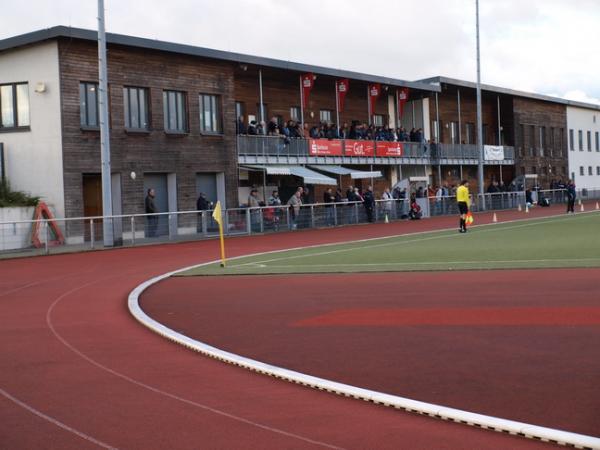 Ernst-Adolf-Sckär-Sportplatz - Velbert-Tönisheide