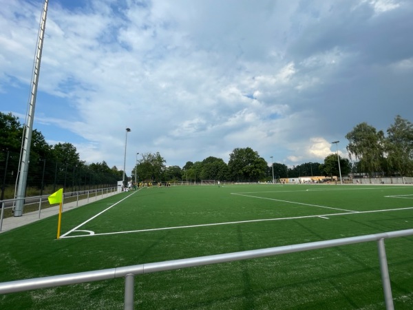Elsterkampfbahn Nebenplatz 2 - Senftenberg-Brieske
