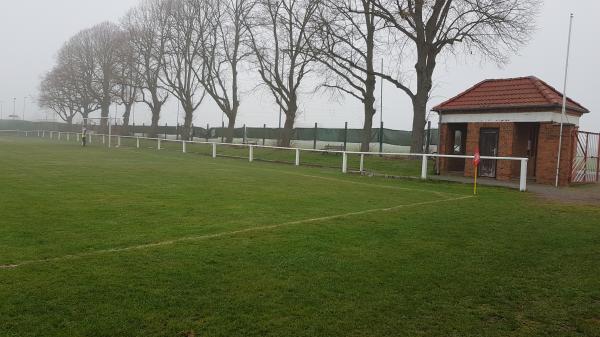 Karl-Henze-Sportplatz - Nordhausen-Salza