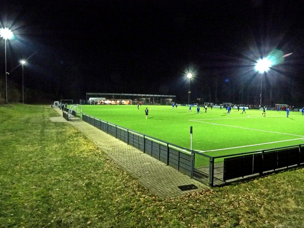 Sportplatz Staelsmühler Straße - Wermelskirchen-Dhünn