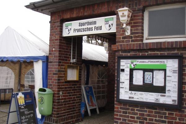 Konrad-Koch-Stadion der Bezirkssportanlage Franzsches Feld - Braunschweig