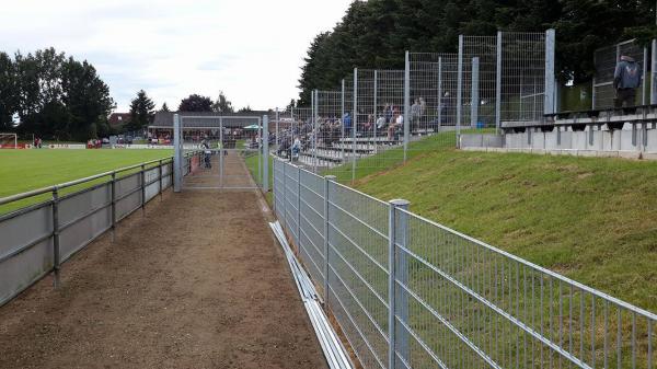 Ernst-Wagener-Stadion - Steinburg-Eichede