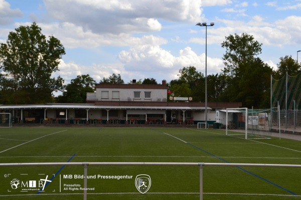 Eintracht-Sportplatz Wasserwerkstraße - Bürstadt