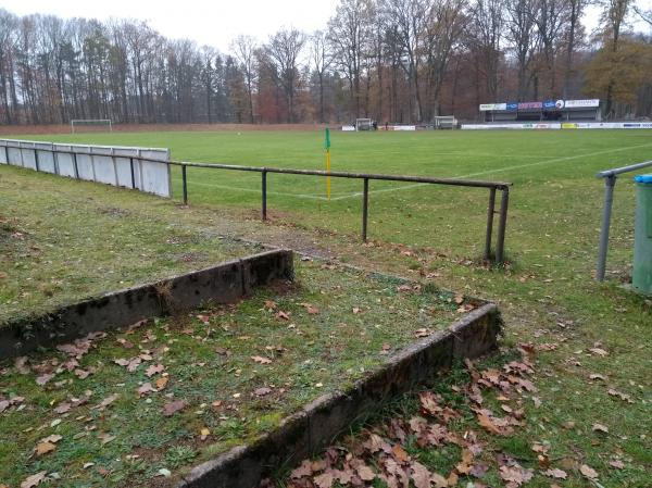 Hans-von-Deylen-Kampfbahn an der Midlers-Kaserne - Visselhövede