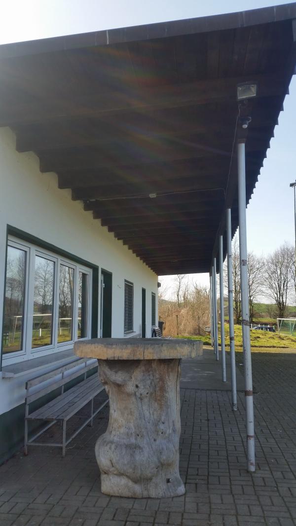 Sportplatz im Hudeweg - Sundern/Sauerland-Amecke