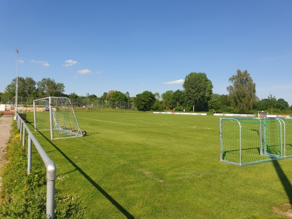 Sportanlage an der Bahnlinie - Ulm/Donau-Einsingen