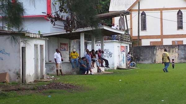 Norman Broaster Stadium - San Ignacio