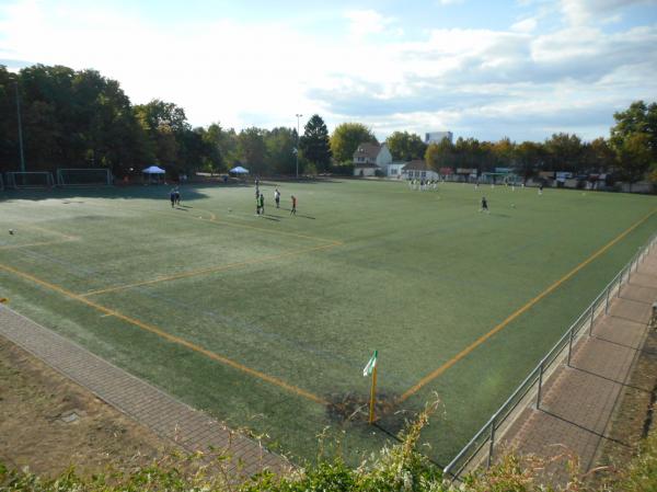 Stadion An der Kirschhecke - Mainz-Marienborn