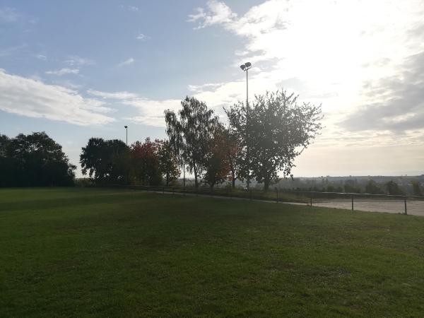 Sportplatz Heuchelheimer Höh - Heuchelheim-Klingen
