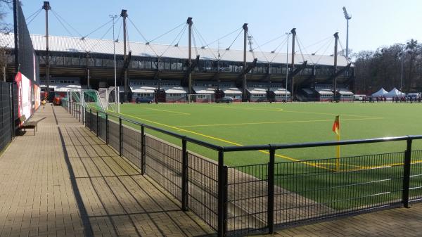 Sportpark Höhenberg Platz 2 - Köln-Höhenberg