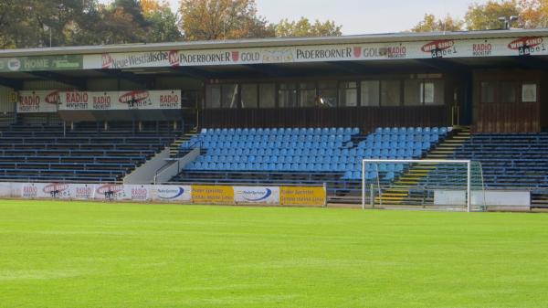 Hermann-Löns-Stadion - Paderborn-Schloß Neuhaus