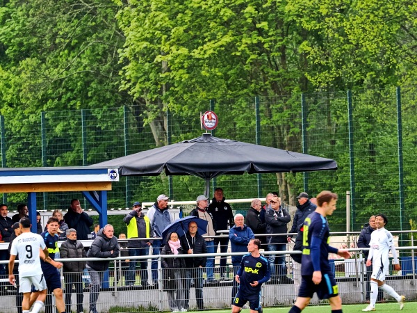 Bezirkssportanlage Am Eisenbrand Platz 4 - Meerbusch-Büderich