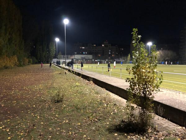 Sportplatz Brahestraße - Berlin-Charlottenburg