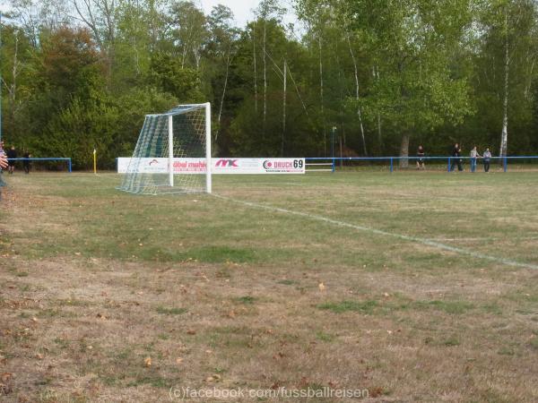 Glück-Auf-Sportstätte - Neukieritzsch-Deutzen