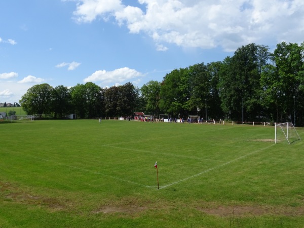 Sportplatz am Lindenberg - Taura