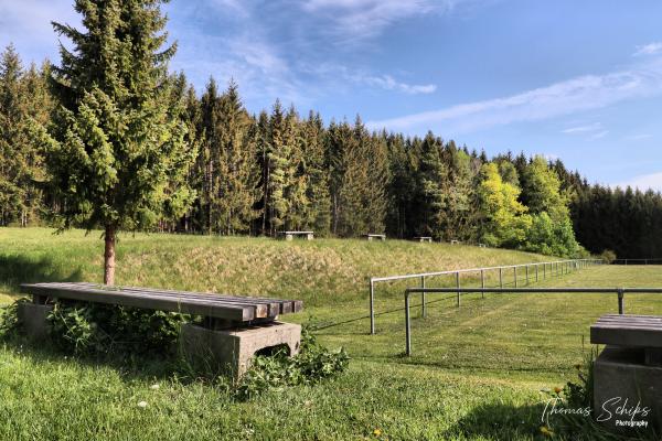 Sportplatz auf der Eichhalde - Burladingen-Hörschwag