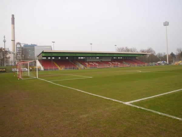Paul-Janes-Stadion - Düsseldorf-Flingern