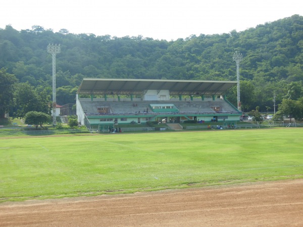 Uthai Thani Province Stadium - Uthai Thani