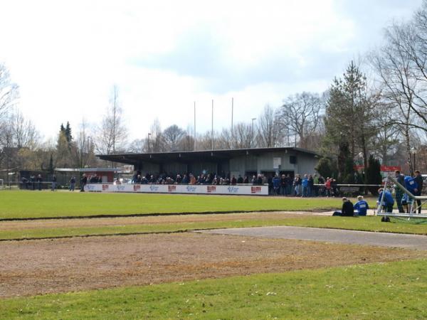 Neumühlenstadion - Beelen